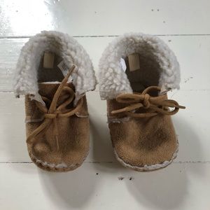 Baby Gap booties